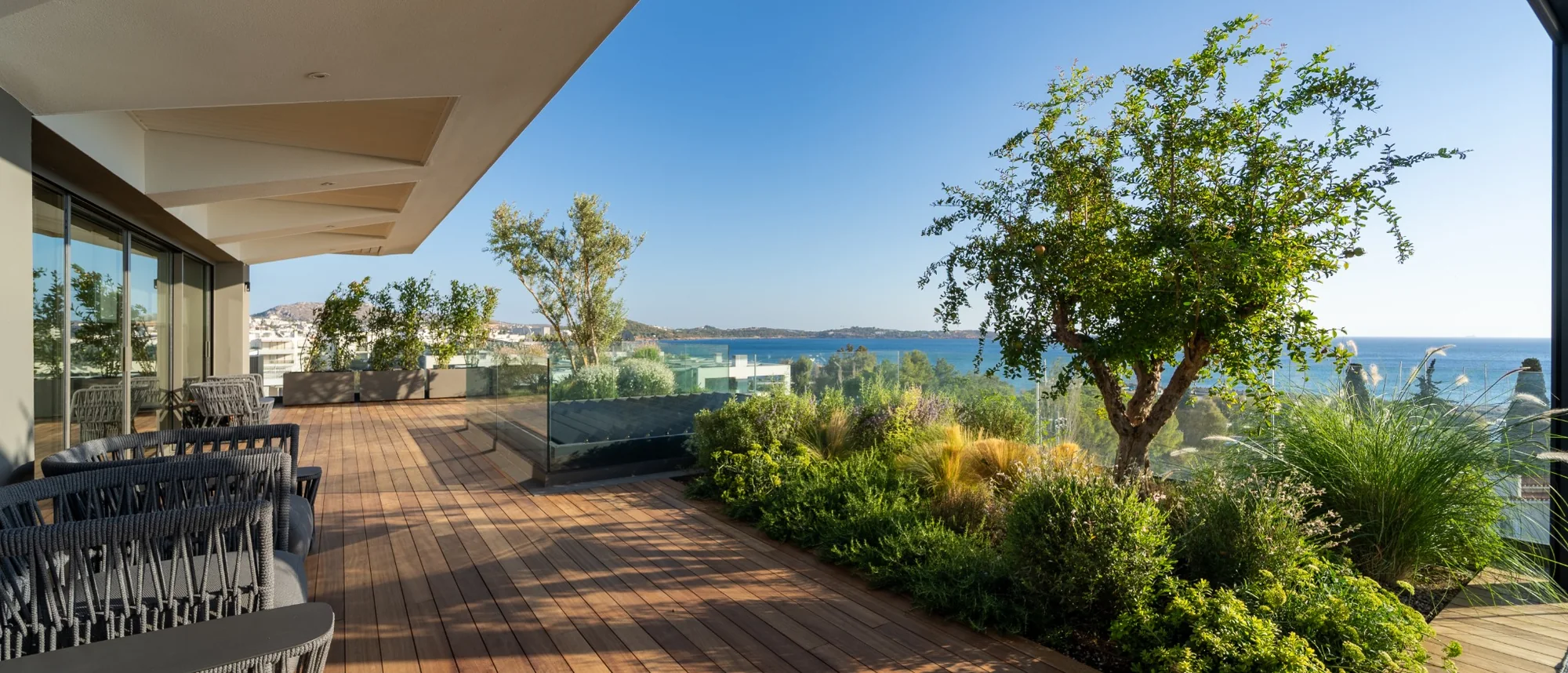ΚΑΤΟΙΚΙΑ ΣΤΗ ΒΟΥΛΑ - ROOF GARDEN - 1