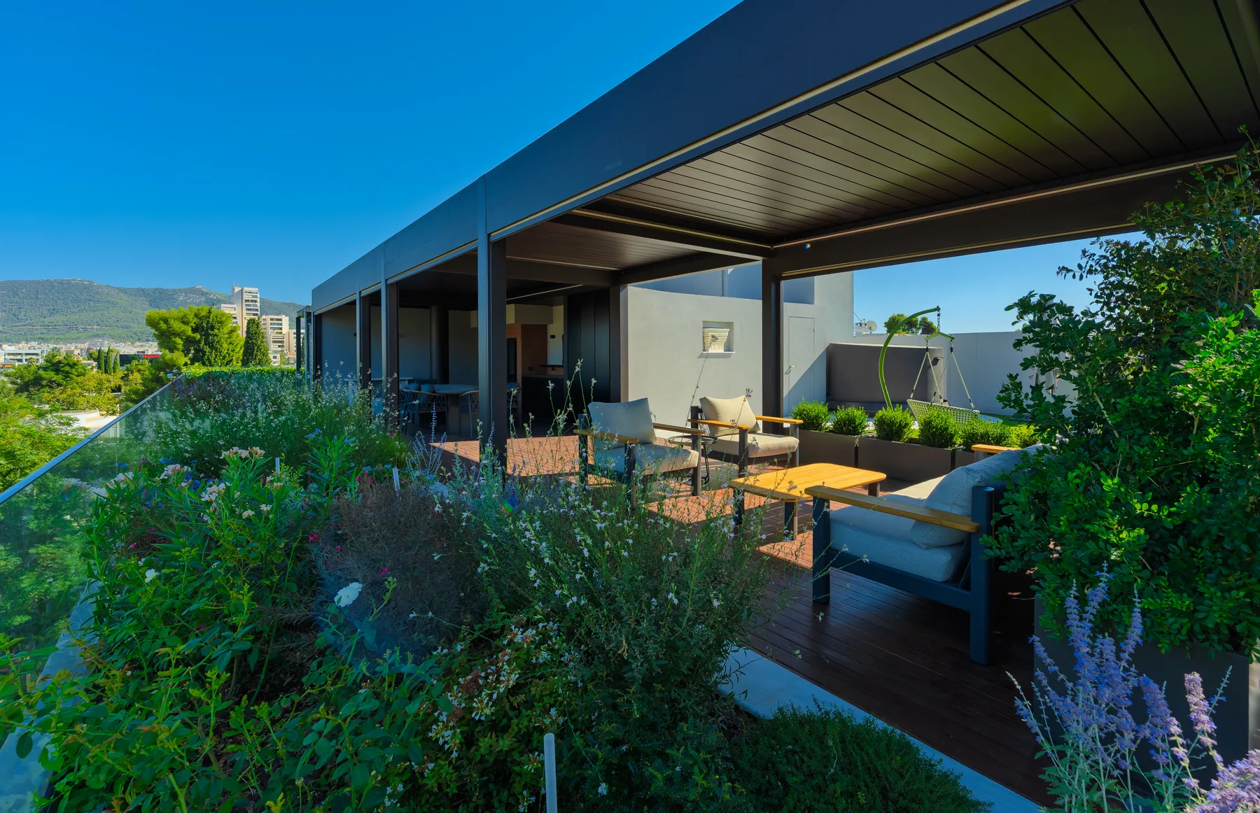 ΚΑΤΟΙΚΙΑ ΣΤΟ ΨΥΧΙΚΟ | ROOF GARDEN